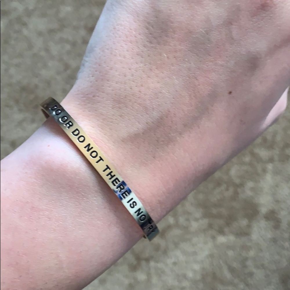 Star Wars do or do not there is no try bracelet